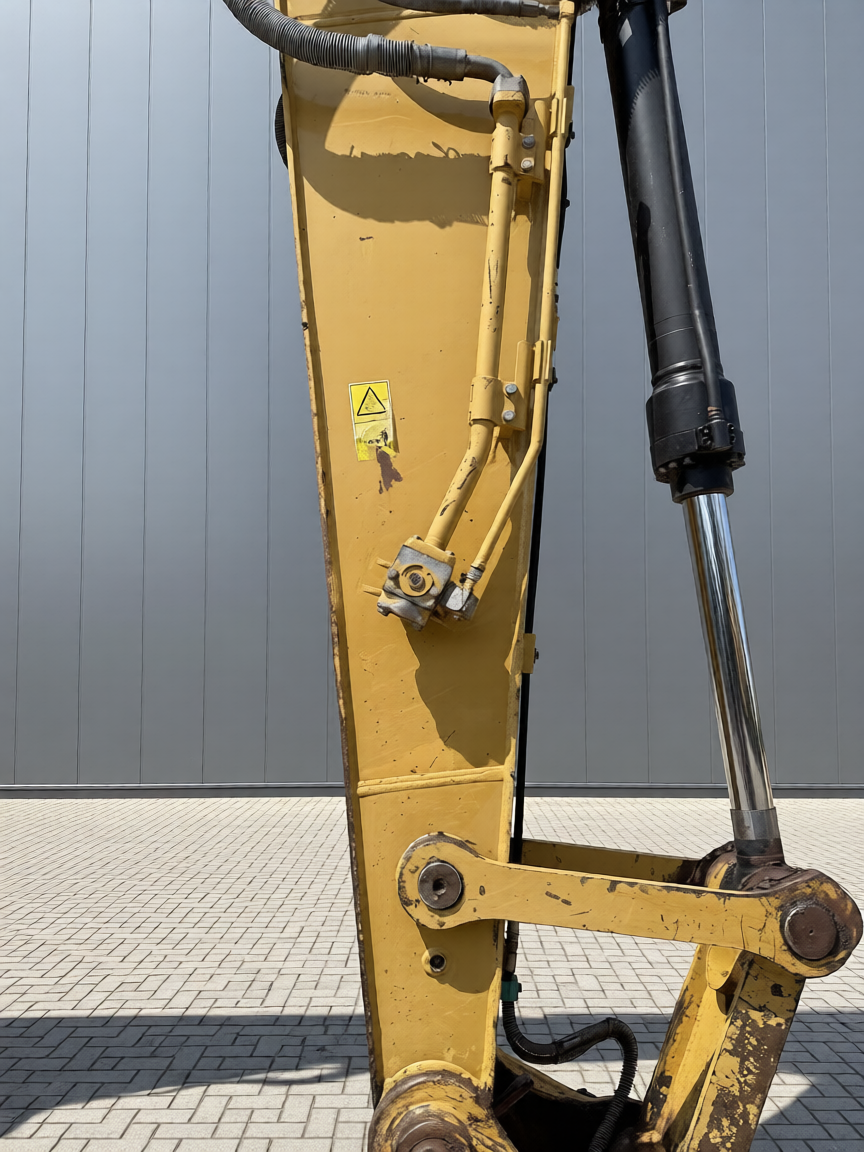 2011 Caterpillar 320DL