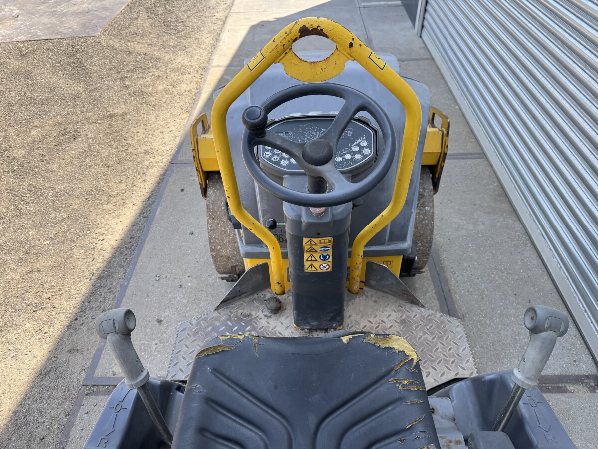 2012 Hamm HD12VV