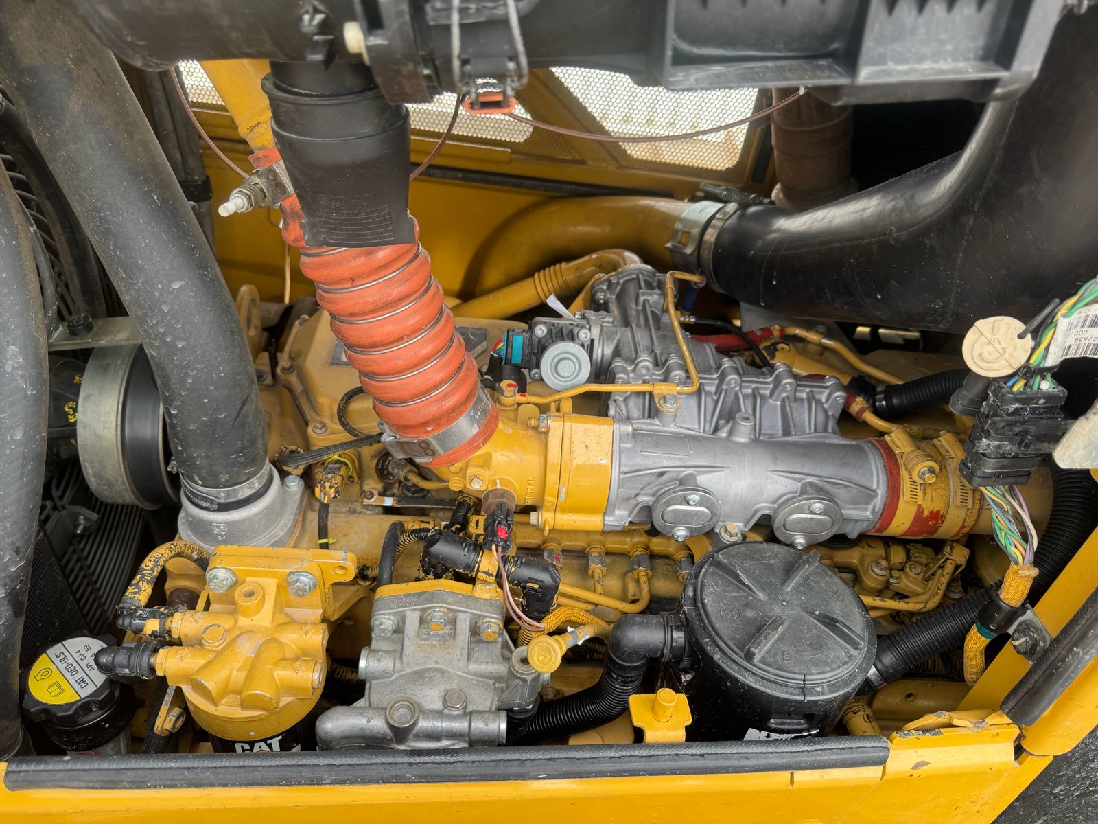 2016 CAT D6N LGP