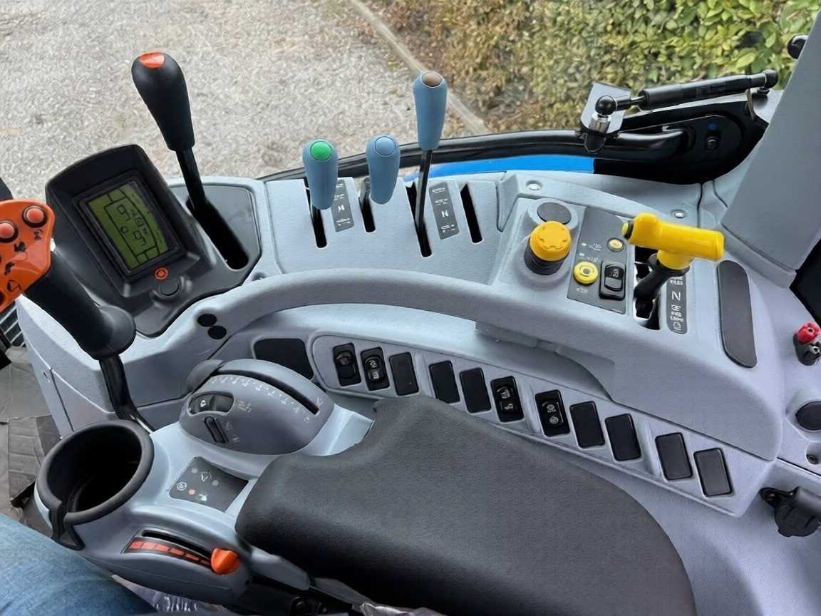 2025 New Holland T6.160